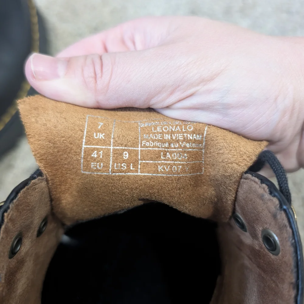 Dr. Martens Leona Lug Sole Platform Derby - Picture 6 of 7